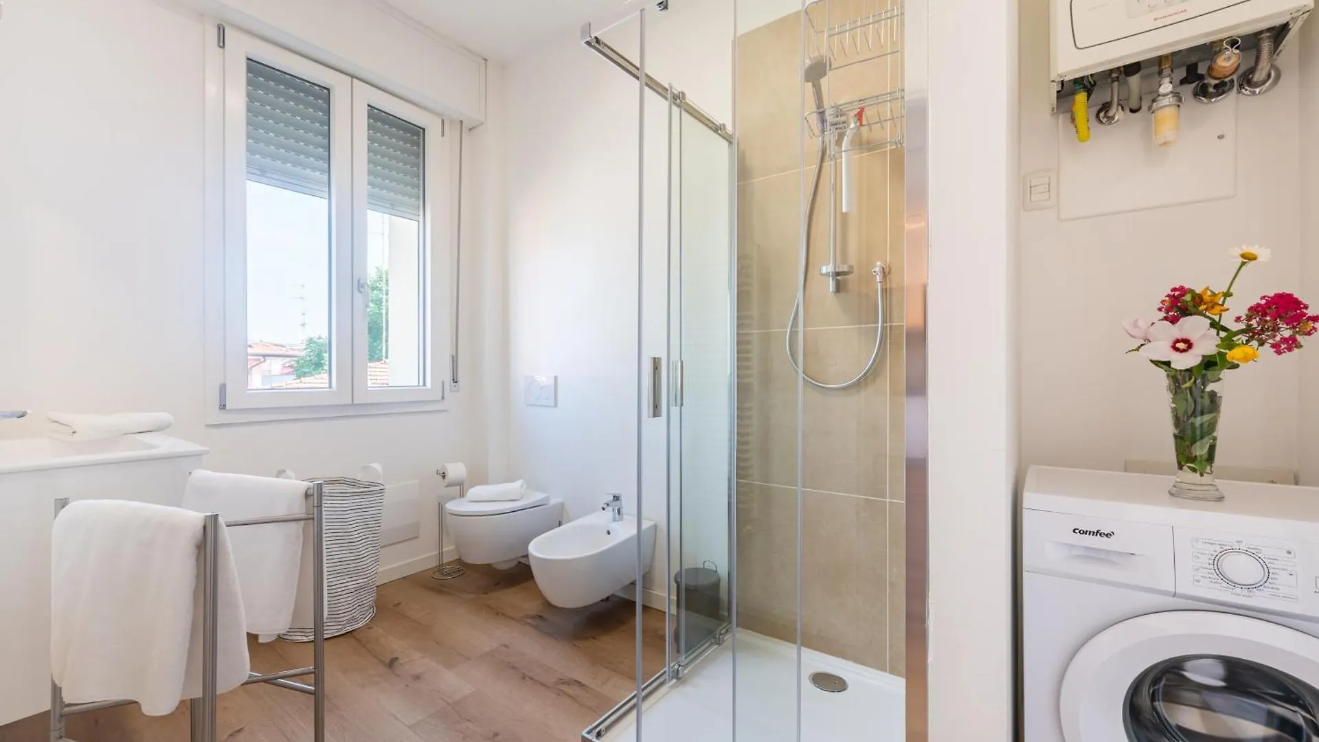 Chic Parma Little Flat Near City Center Italy