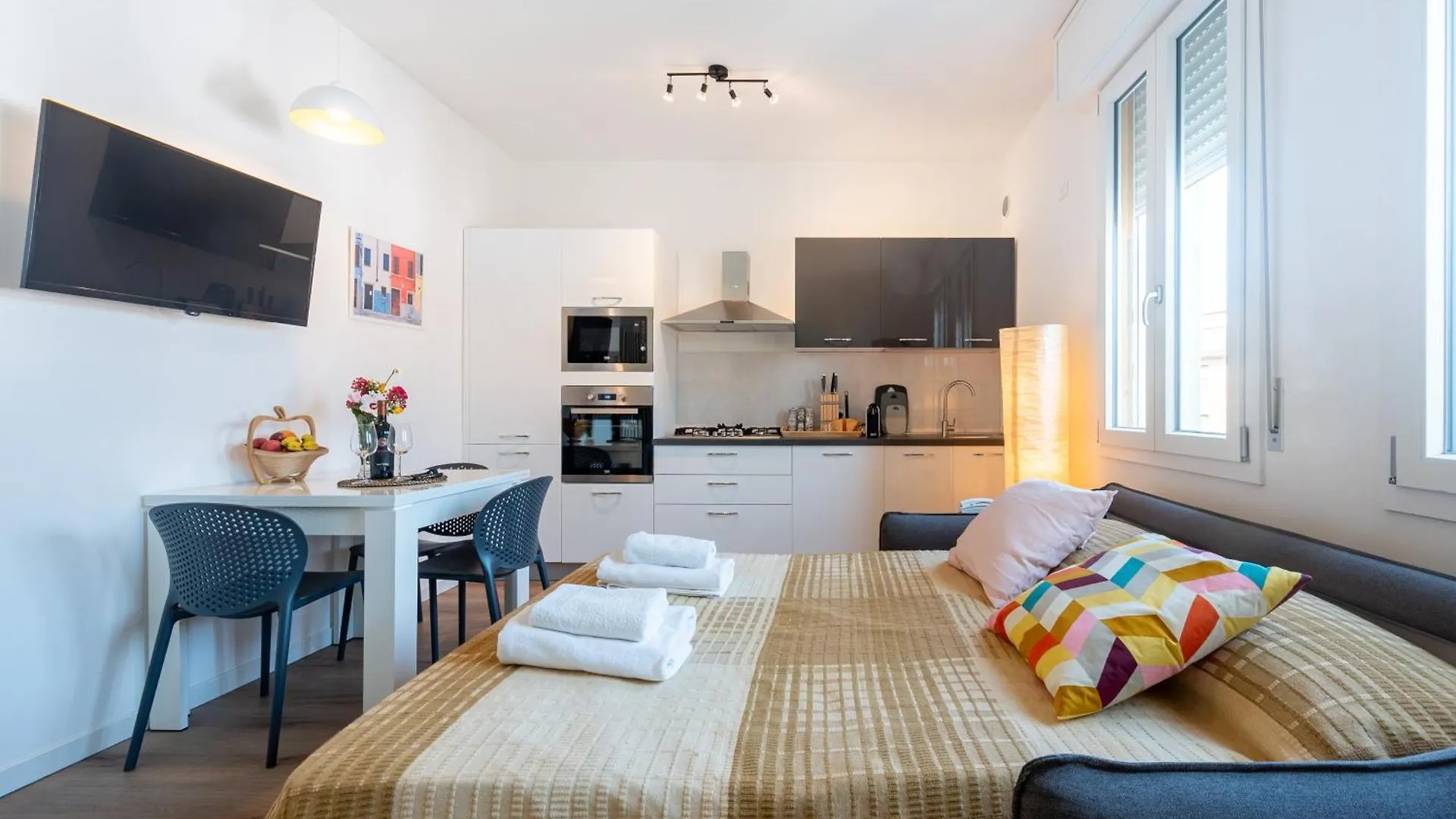 Apartment Chic Parma Little Flat Near City Center